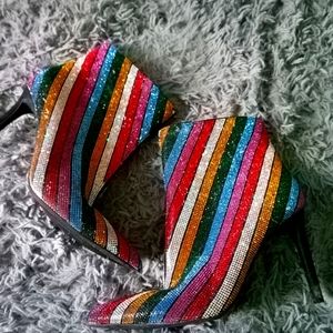 Ankle high sparkle boot